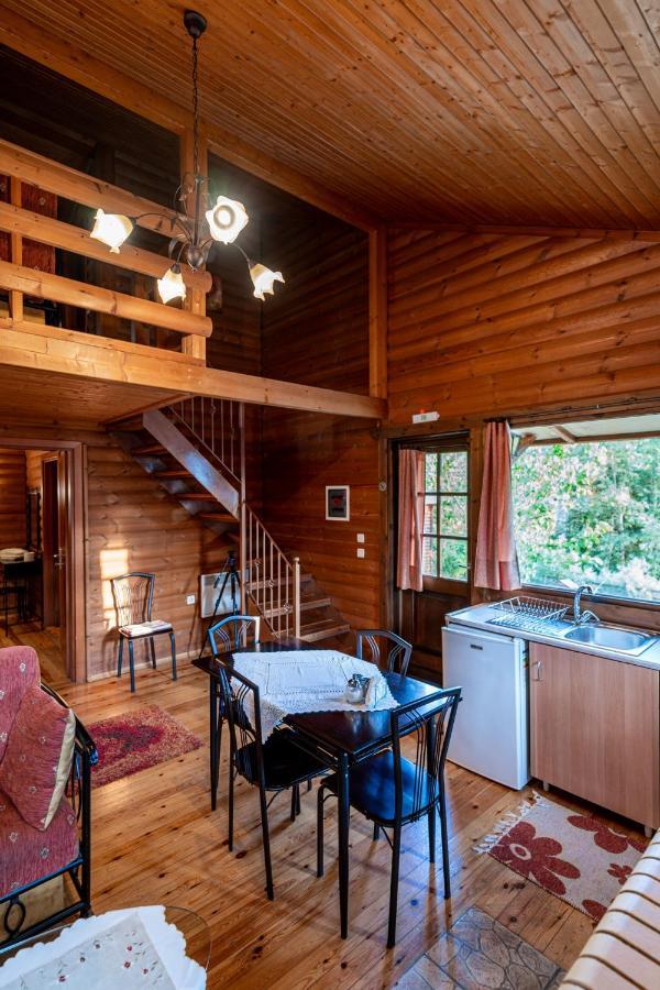 كاربينيسي Chalet Likouresi Village المظهر الخارجي الصورة
